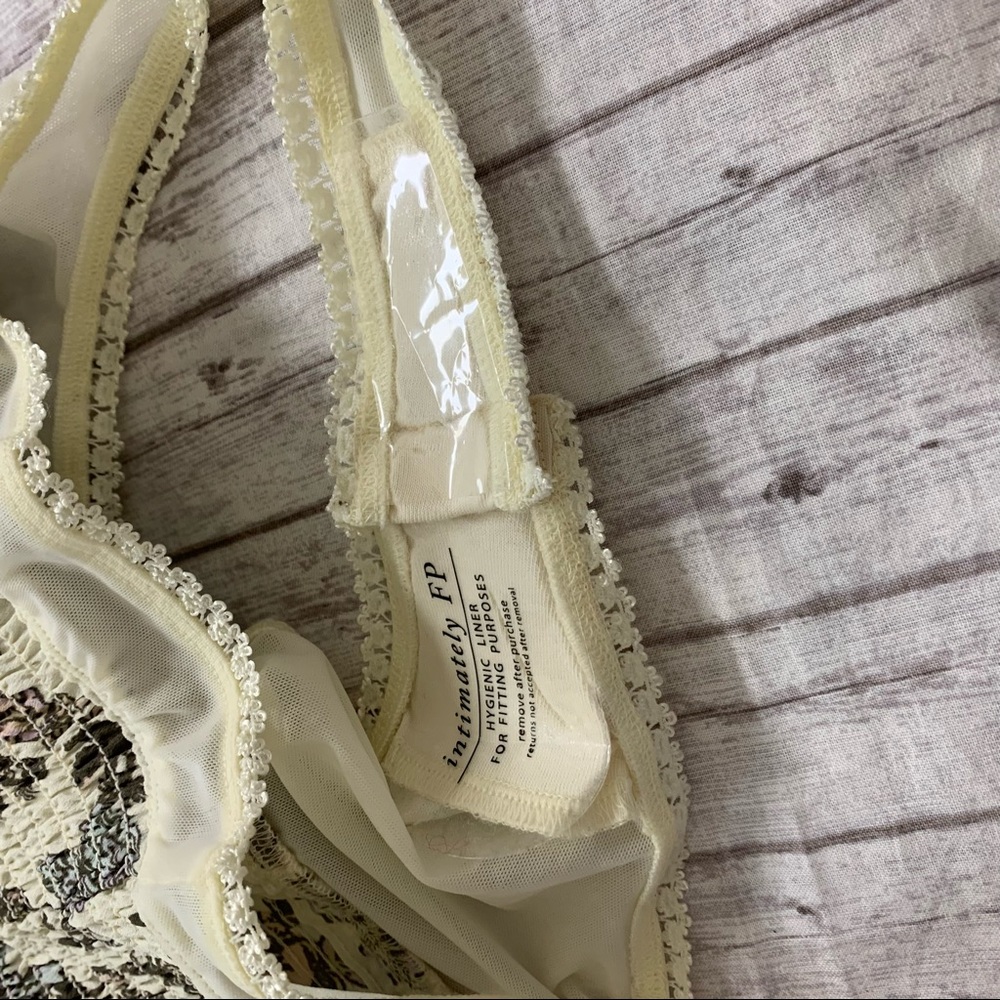 NWT Free People Weekend Plans Bodysuit - Picture 10 of 13